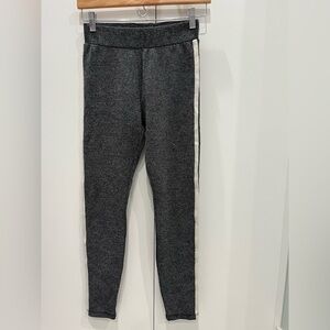 Lou & Grey tweed -like colored leggings with White Striping
